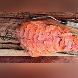 Truite fumée tranchée AOP